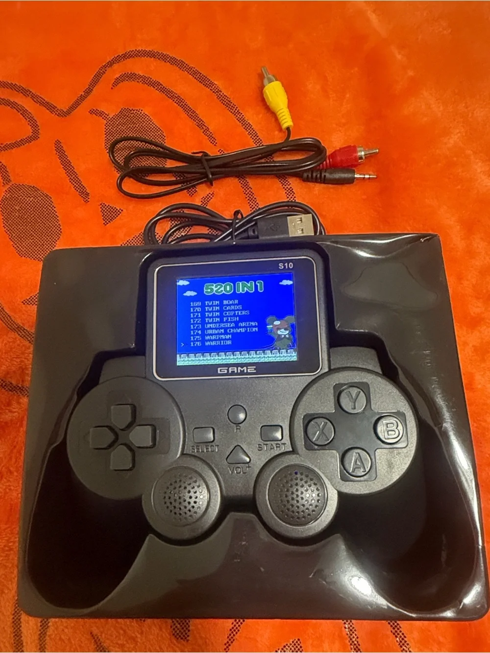Portable 520-in-1 Retro Handheld Console - Black (520 games included)
